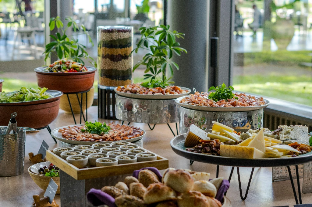 Dessert dan minuman catering